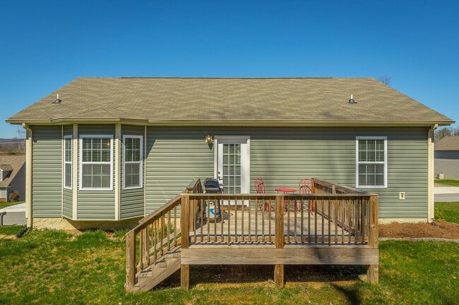 Building Photo - Beautiful Soddy Daisy Home!