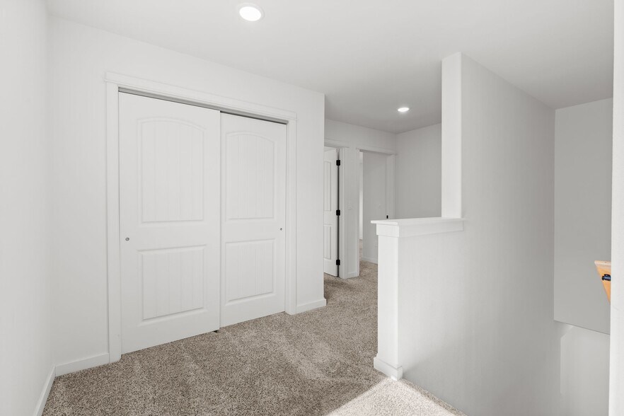 Building Photo - 1006 Pendulum Lane