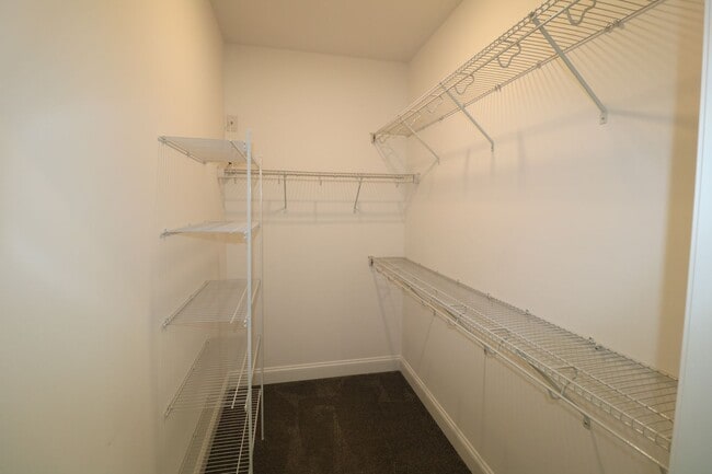 Building Photo - 772 Gibb St