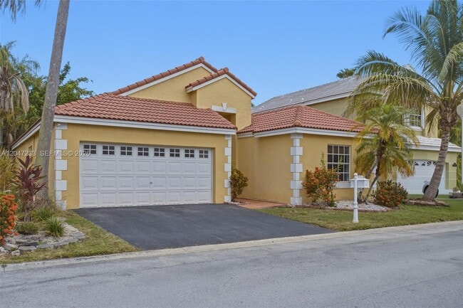 Building Photo - 411 Bermuda Springs Dr