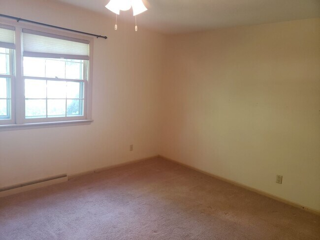 Building Photo - 4-bedroom, 2 bathroom unfurnished home in Stevensville