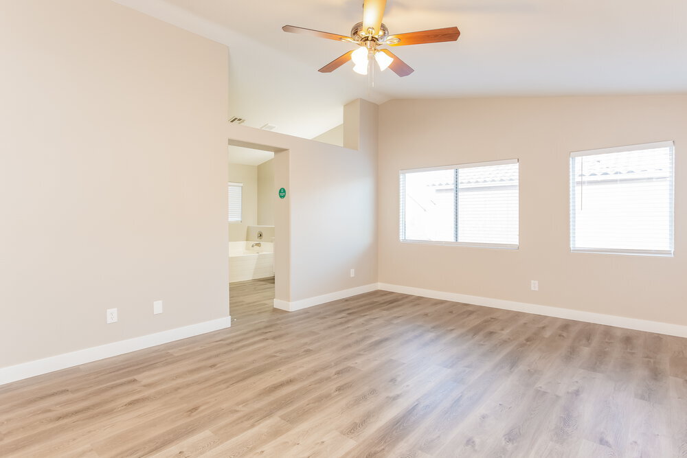 Building Photo - 6369 Azurelyn Ave