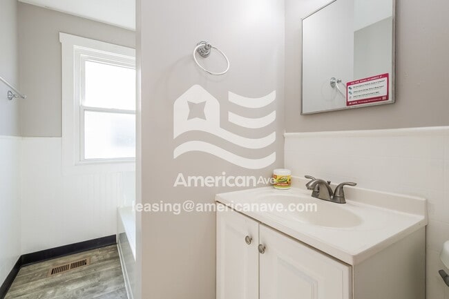 Building Photo - 1805#1807 Columbia Avenue, 45042; #702445 - 702445