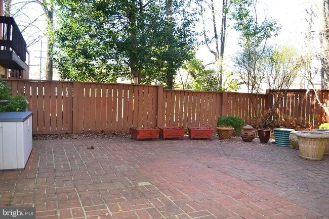 Building Photo - 7407 Crestberry Ln