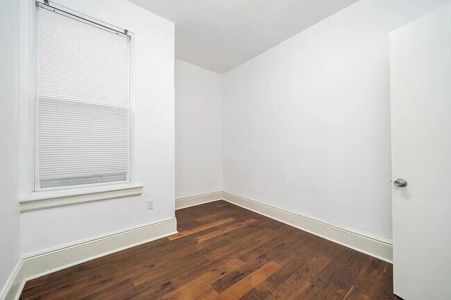 Building Photo - 2507 Palisade Ave