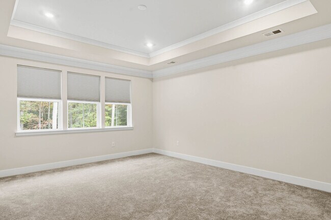 Building Photo - 32066 White Tail Dr