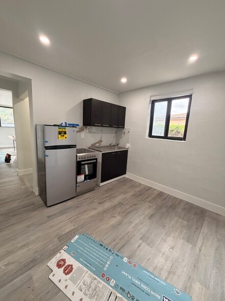 Building Photo - 2015 NW 132nd St