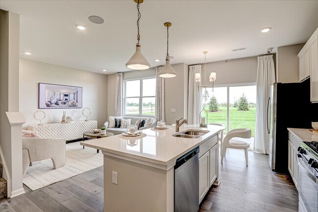 Building Photo - 324 Kingsport Dr