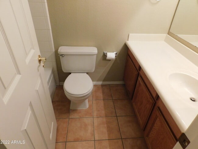 Building Photo - 5950 N 78th St