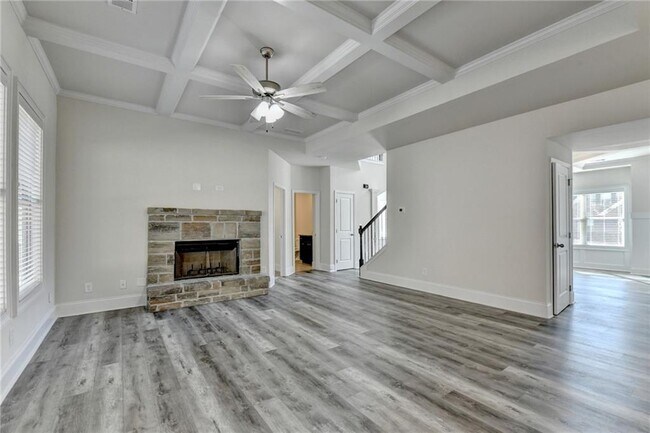 Building Photo - 1661 Silver Crst Wy