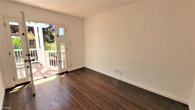 Building Photo - 2 br, 1 bath House - 604 9th Avenue