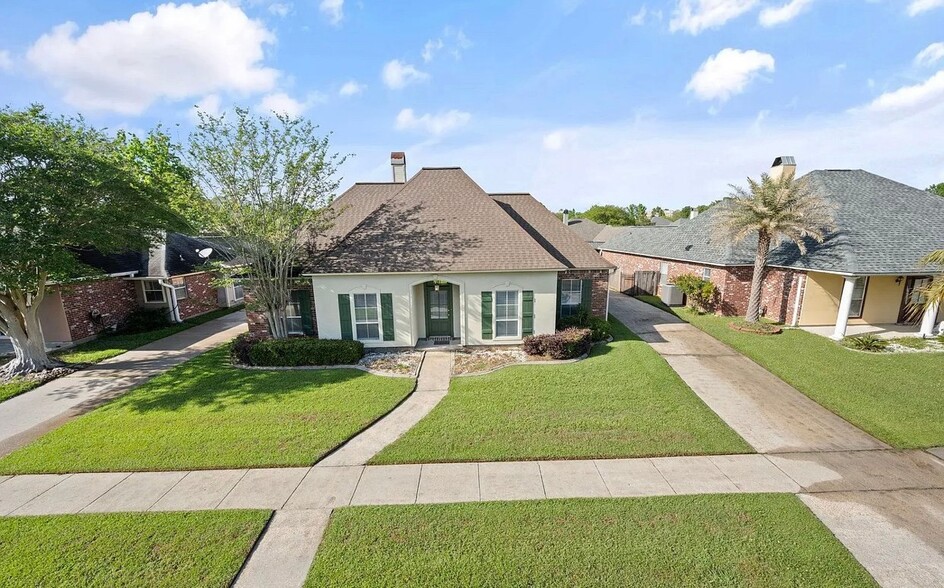 Building Photo - 11147 Gold Cup Ave