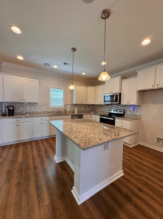 Building Photo - 320 Alameda Ln