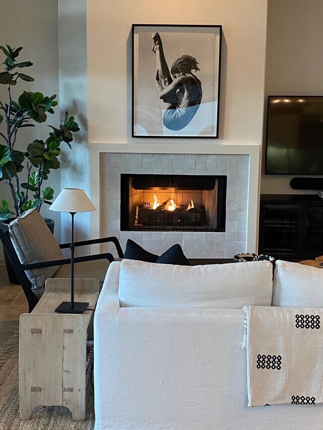 Building Photo - 80360 Torreon Way