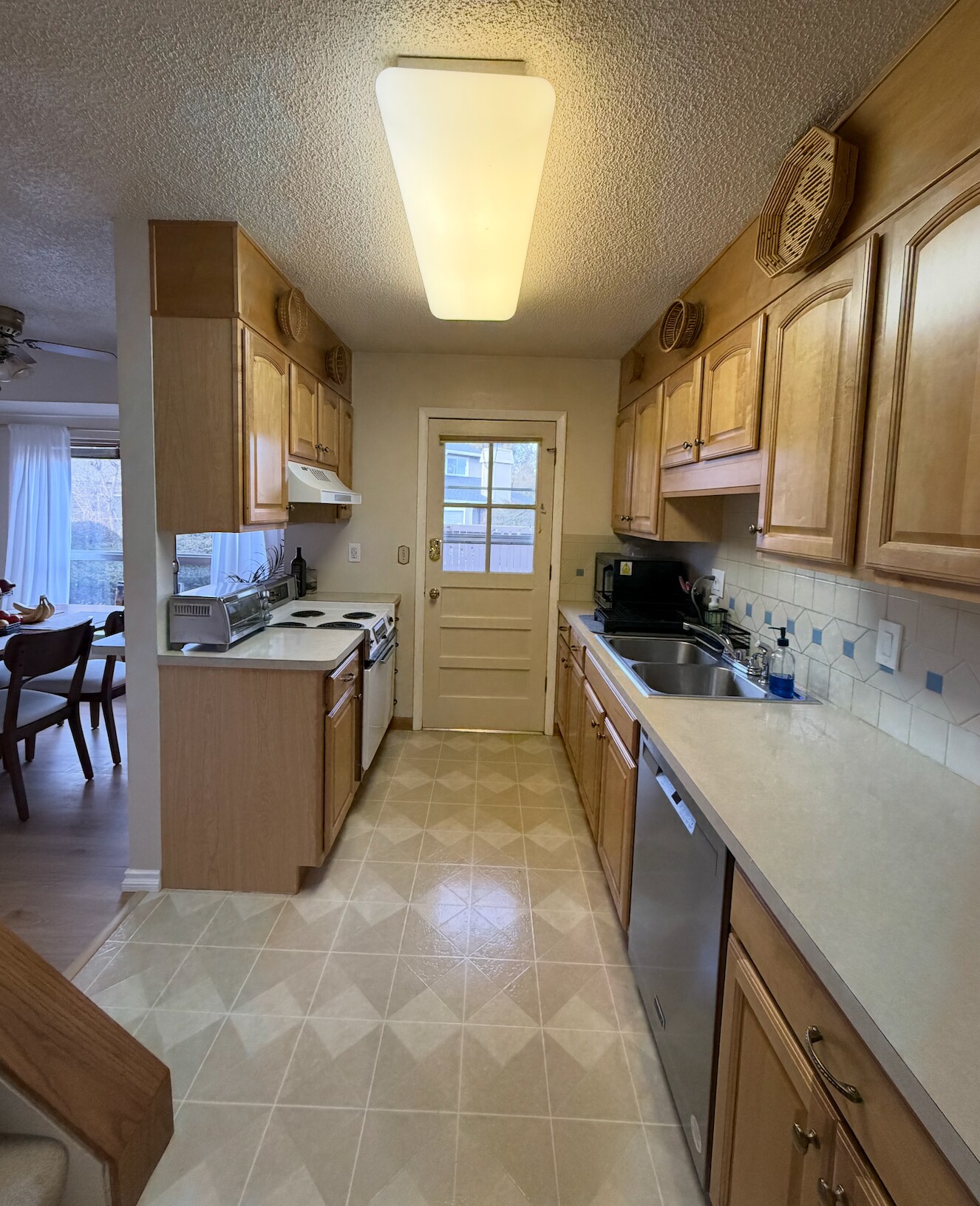 Building Photo - 1708 S Lee St