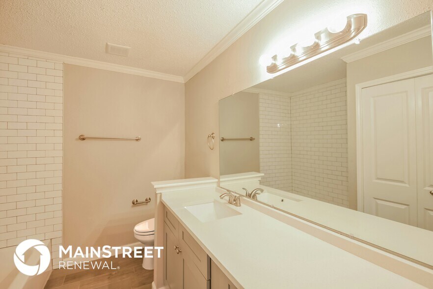 Building Photo - 5119 Sirretta Dr