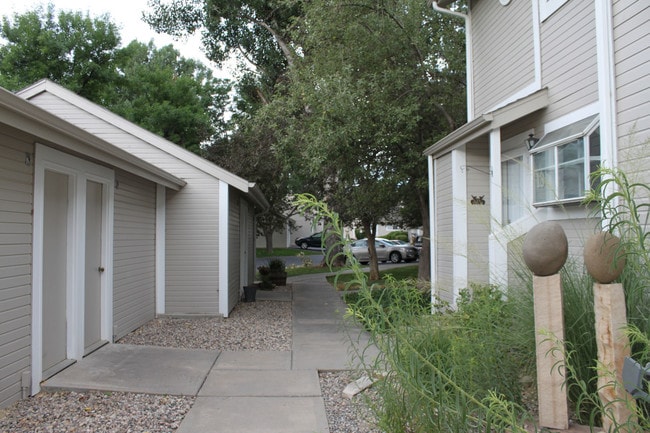 Building Photo - 4255 Westshore Way