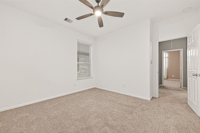 Building Photo - 18507 Sleeping Bear Wy