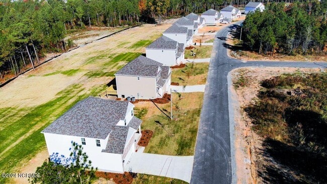 Building Photo - 533 Stadium Dr
