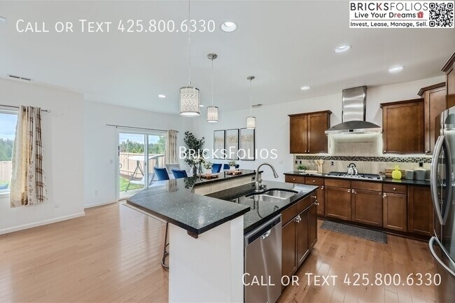Building Photo - 18101 46th Dr SE