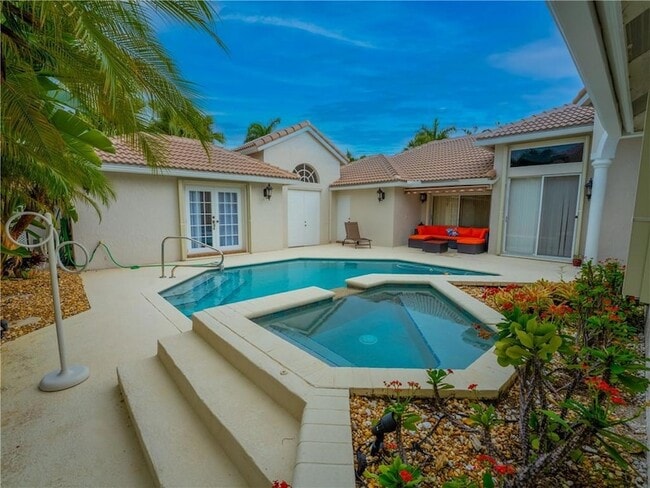 Building Photo - 20107 Ocean Key Dr
