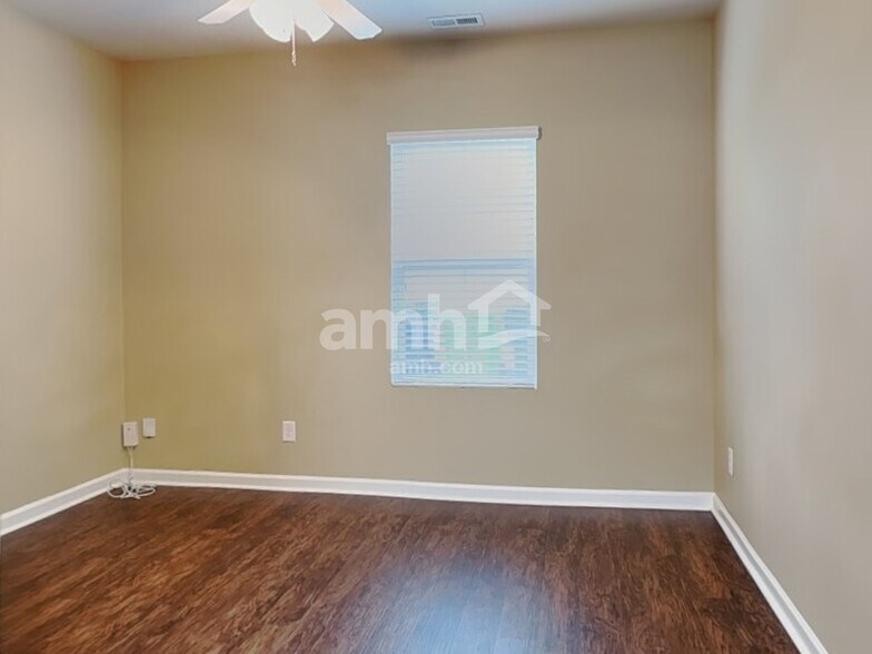 Building Photo - 3617 Althorp Dr