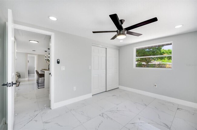Building Photo - 208 Palmetto Rd W