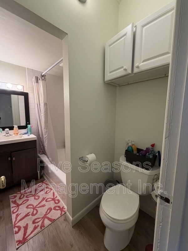 Building Photo - 194 North St