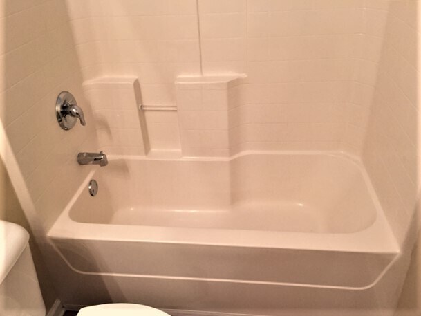 Building Photo - 11 Escapade Lane