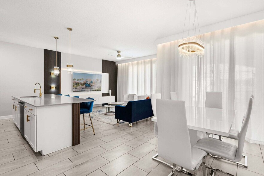 Building Photo - 8977 Stinger Dr