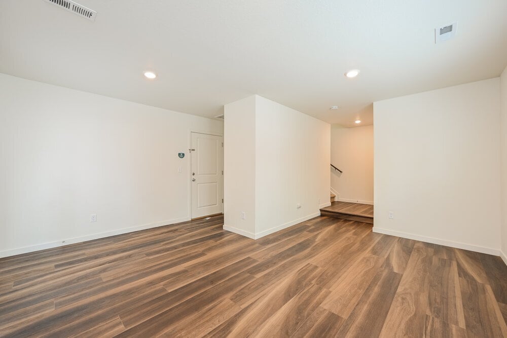 Building Photo - 18607 E 47th Pl