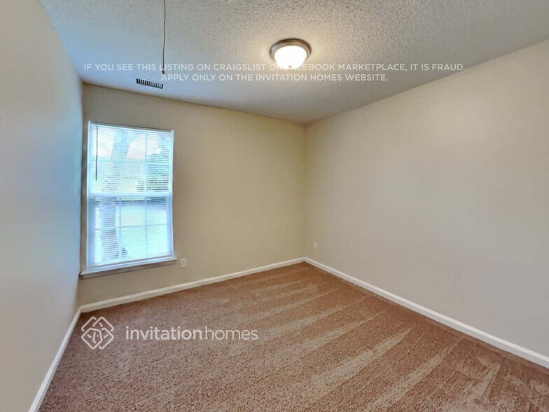 Building Photo - 105 Bosburg Dr