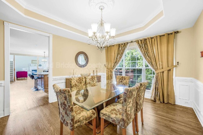 Building Photo - 8100 Morehouse Dr