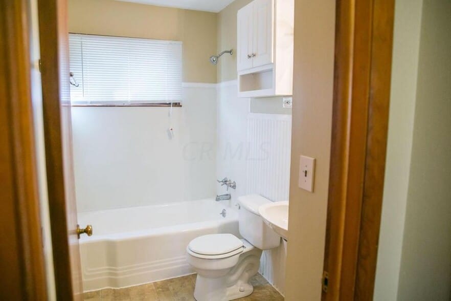 Building Photo - 1306 Zettler Rd