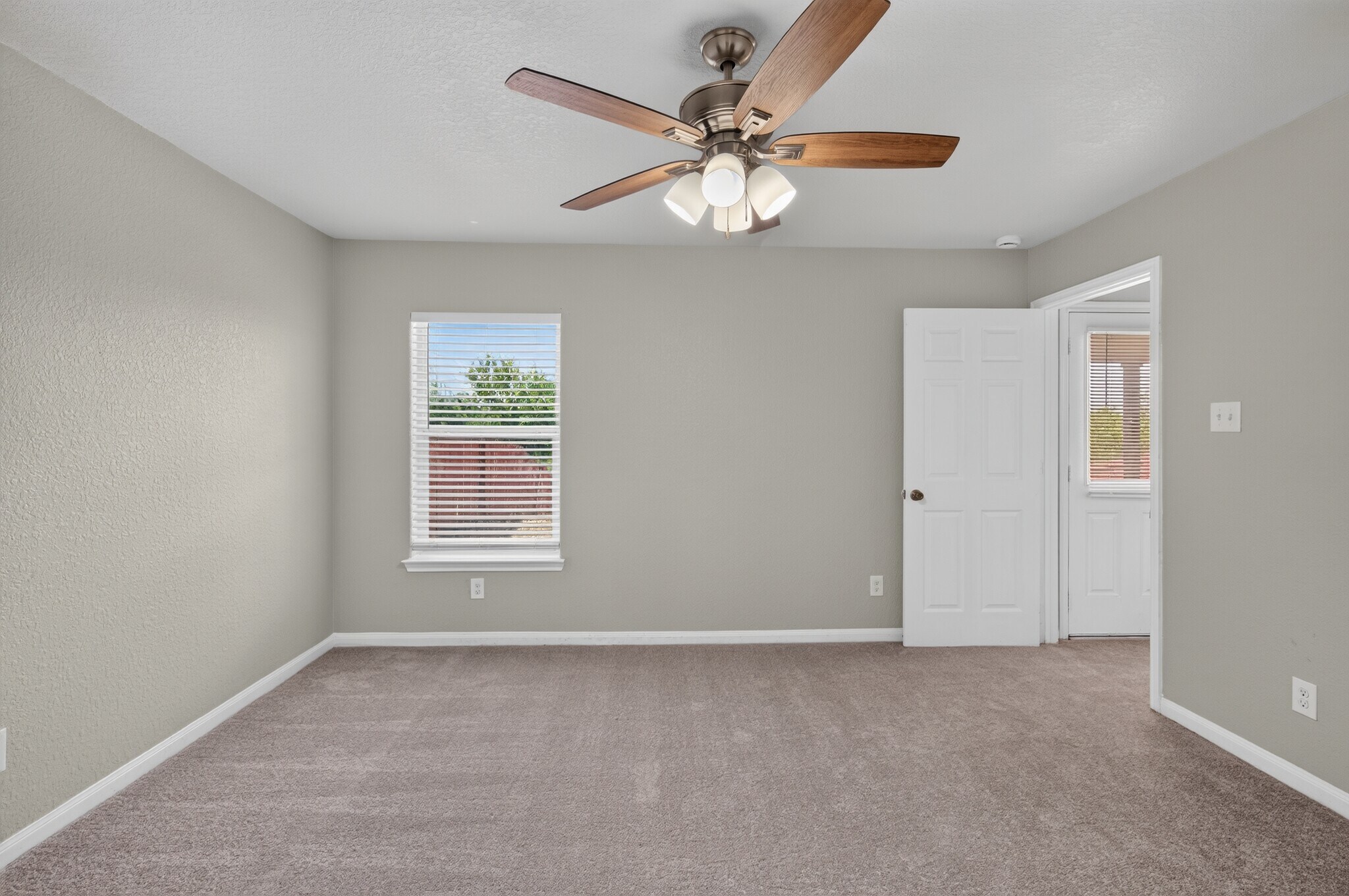 Building Photo - 6531 Luckey Sq