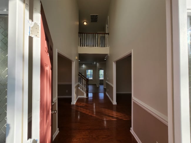 Building Photo - 317 Timber Meadow Lake