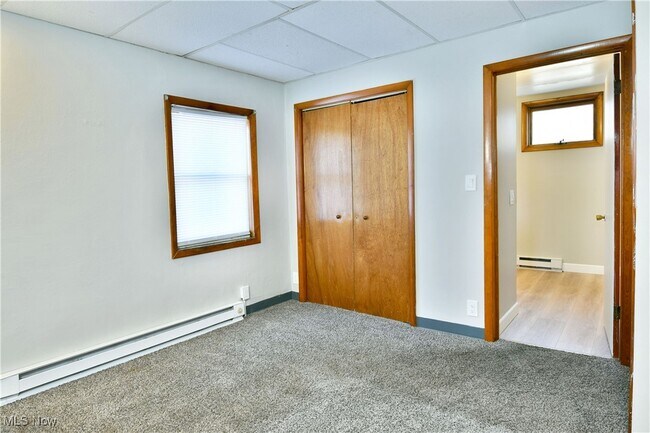 Building Photo - 401 Williams St SE