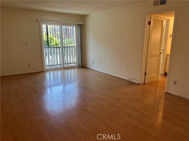 Building Photo - 525 La Fayette Park Pl
