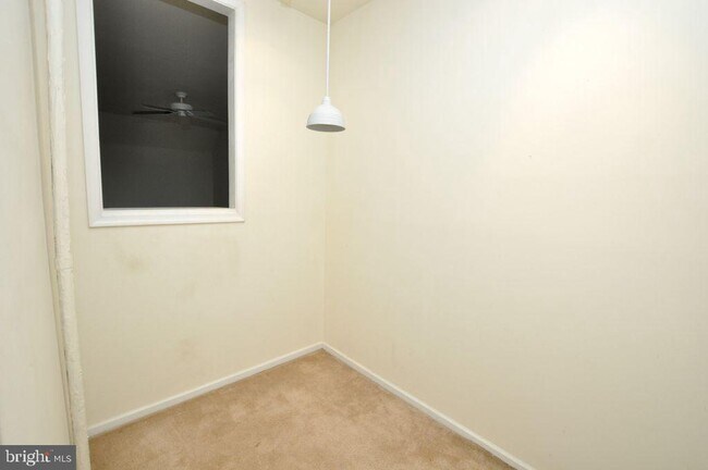 Building Photo - 28 Bridgewater Dr