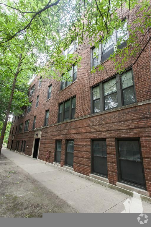 Building Photo - 2 bedroom in Chicago IL 60640