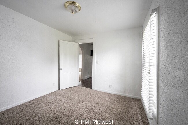 Building Photo - "Charming 3-Bedroom Home in Anderson's Hea...