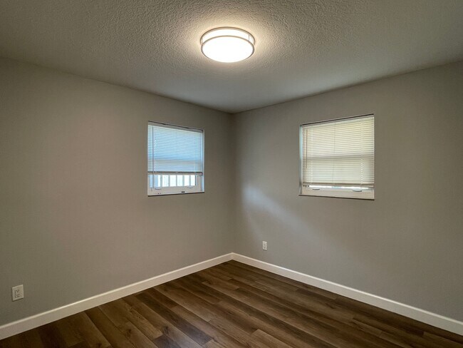 Building Photo - 406 Robalo Ct