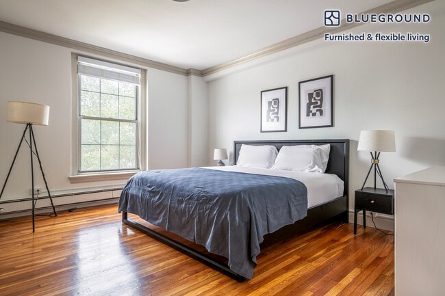 Building Photo - 1284 Beacon St