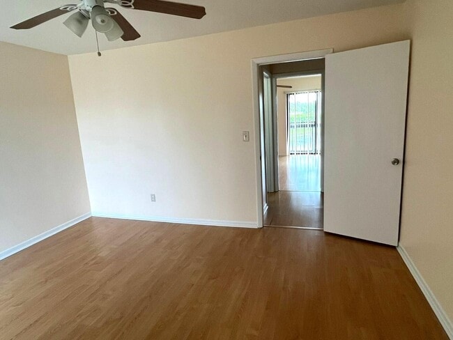 Building Photo - 4105 Inlet Cir