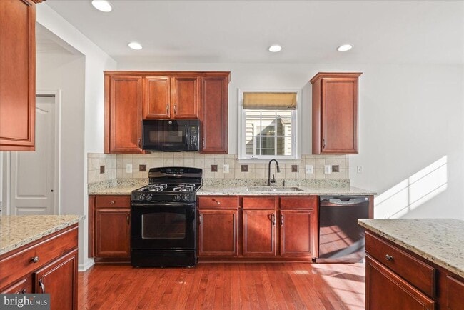 Building Photo - 15221 Londons Bridge Rd