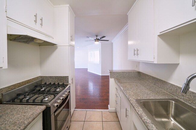Interior Photo - Camellia