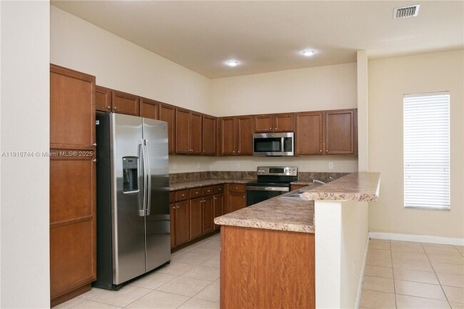 Building Photo - 9036 SW 170th Pl