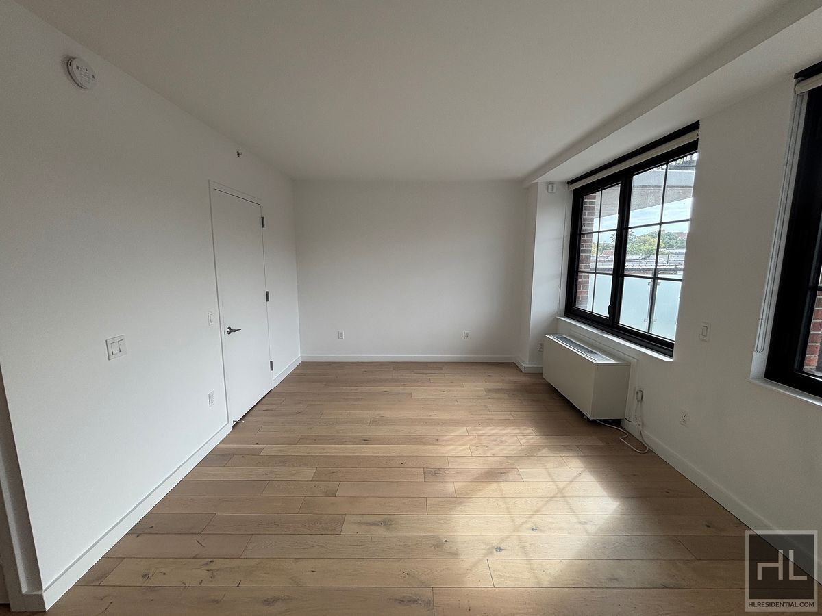 Building Photo - NORTHERN BOULEVARD