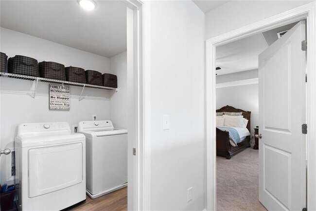 Building Photo - 29 Laurelwood Ln