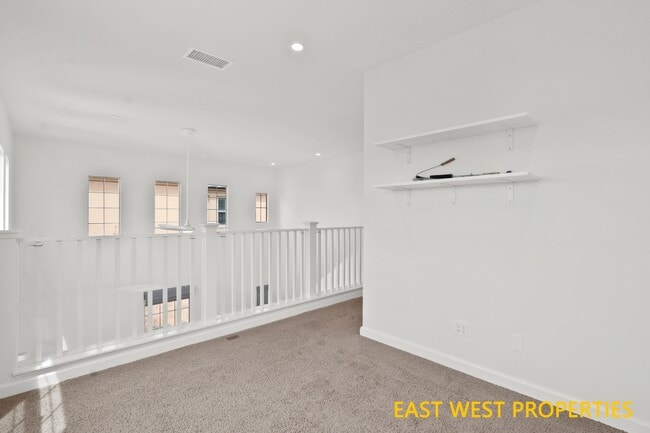 Building Photo - 136 Falcon Rdg